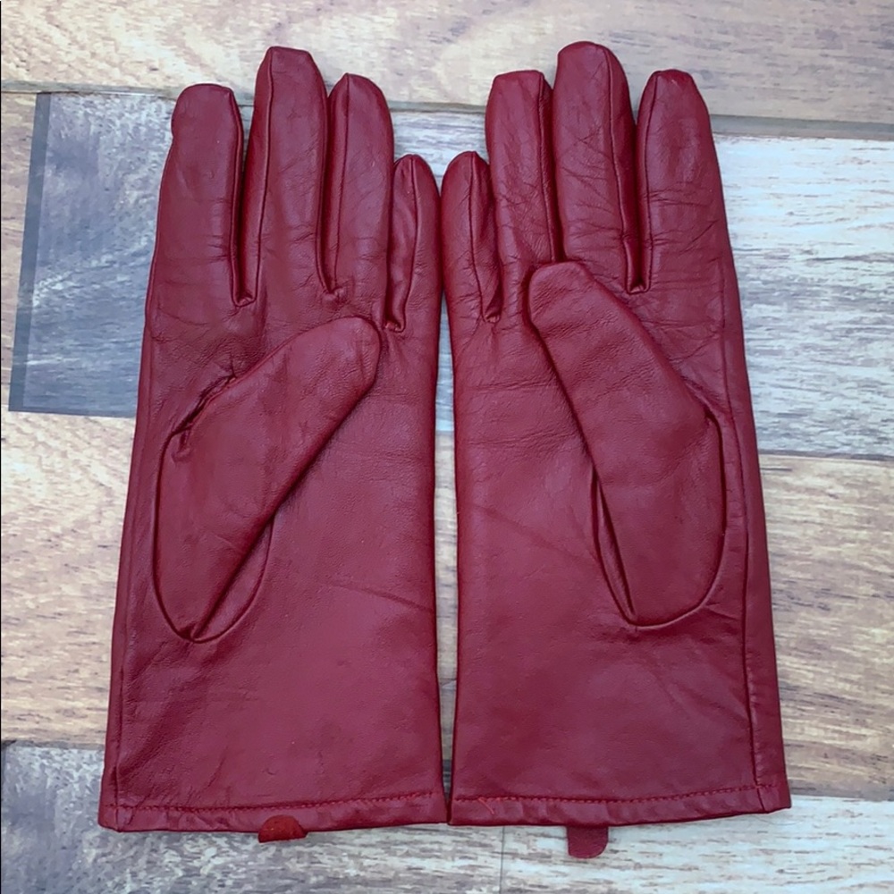 Women’s Genuine Red Leather Gloves - Picture 4 of 8